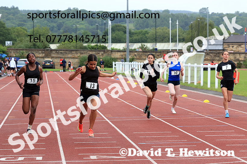 Girls 100 metres, 2025 Northumberland Schools Track and Fields, Wentworth, Hexham. Photo: David T. Hewitson/Sports for All Pics